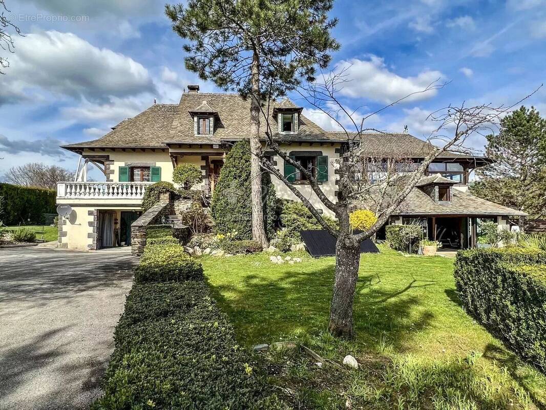 Maison à VIUZ-LA-CHIESAZ