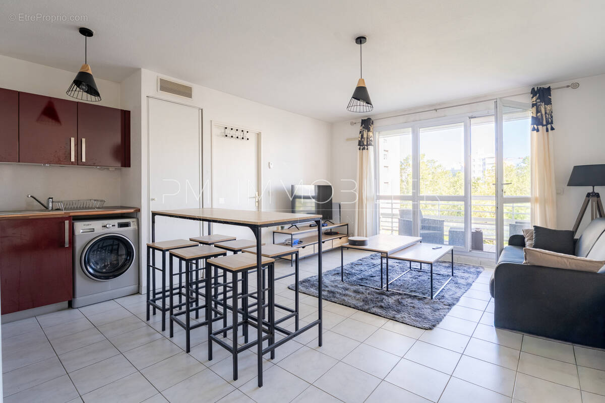 Appartement à MARSEILLE-8E