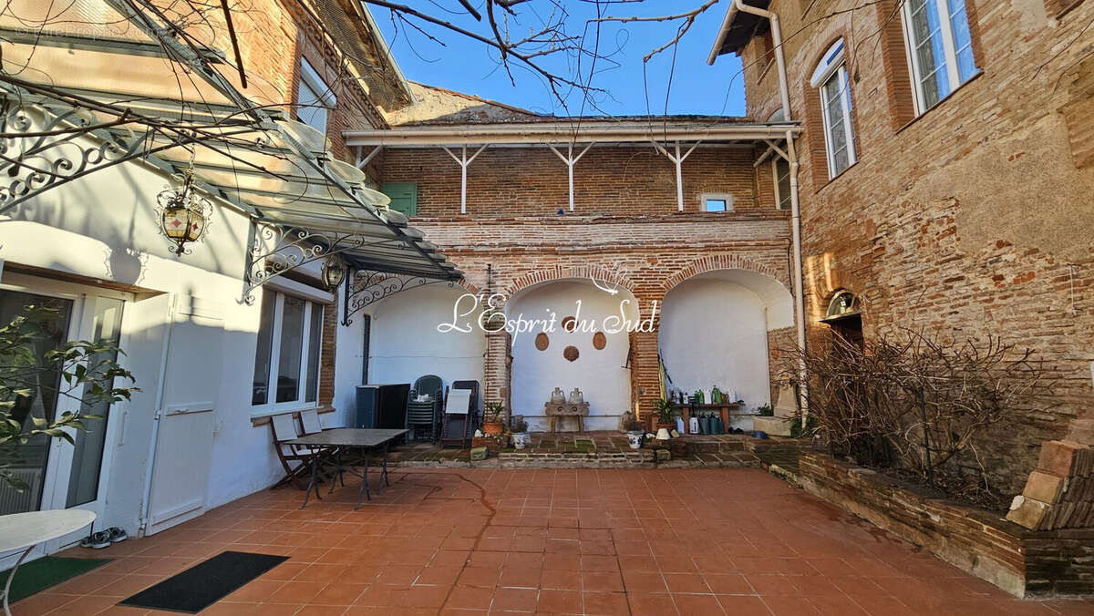 Maison 355 m² à Rabastens  - photo 7