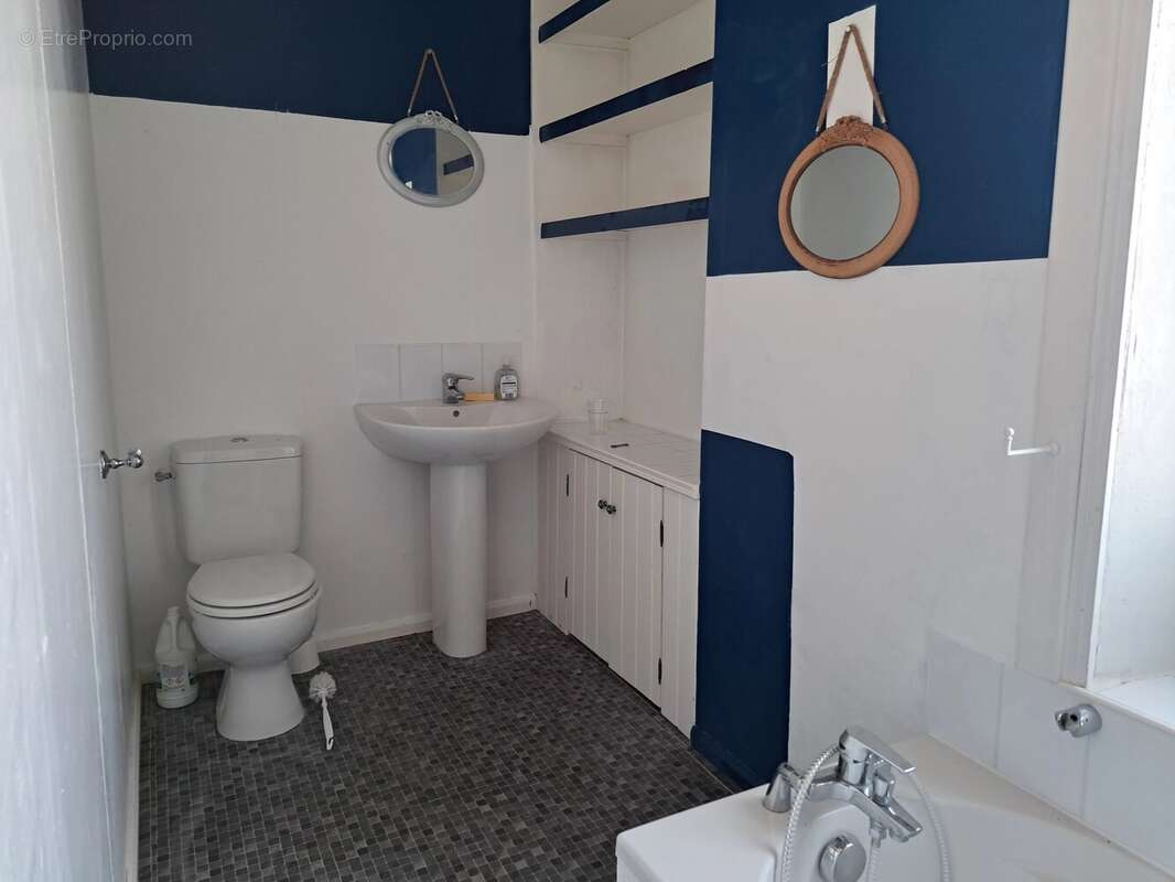 Maison à LA TRIMOUILLE