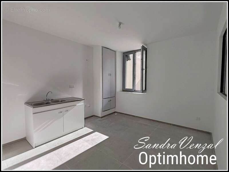 Appartement à VOLONNE