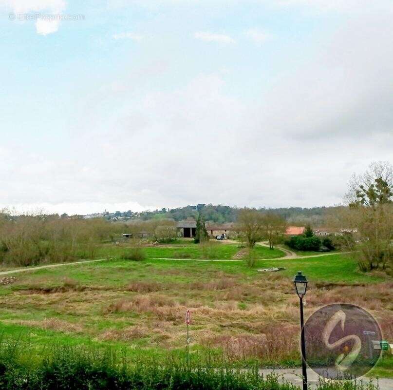 Maison à CHAMPTOCEAUX