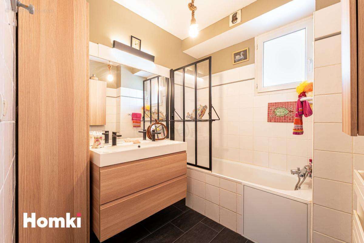 Appartement à MARSEILLE-13E