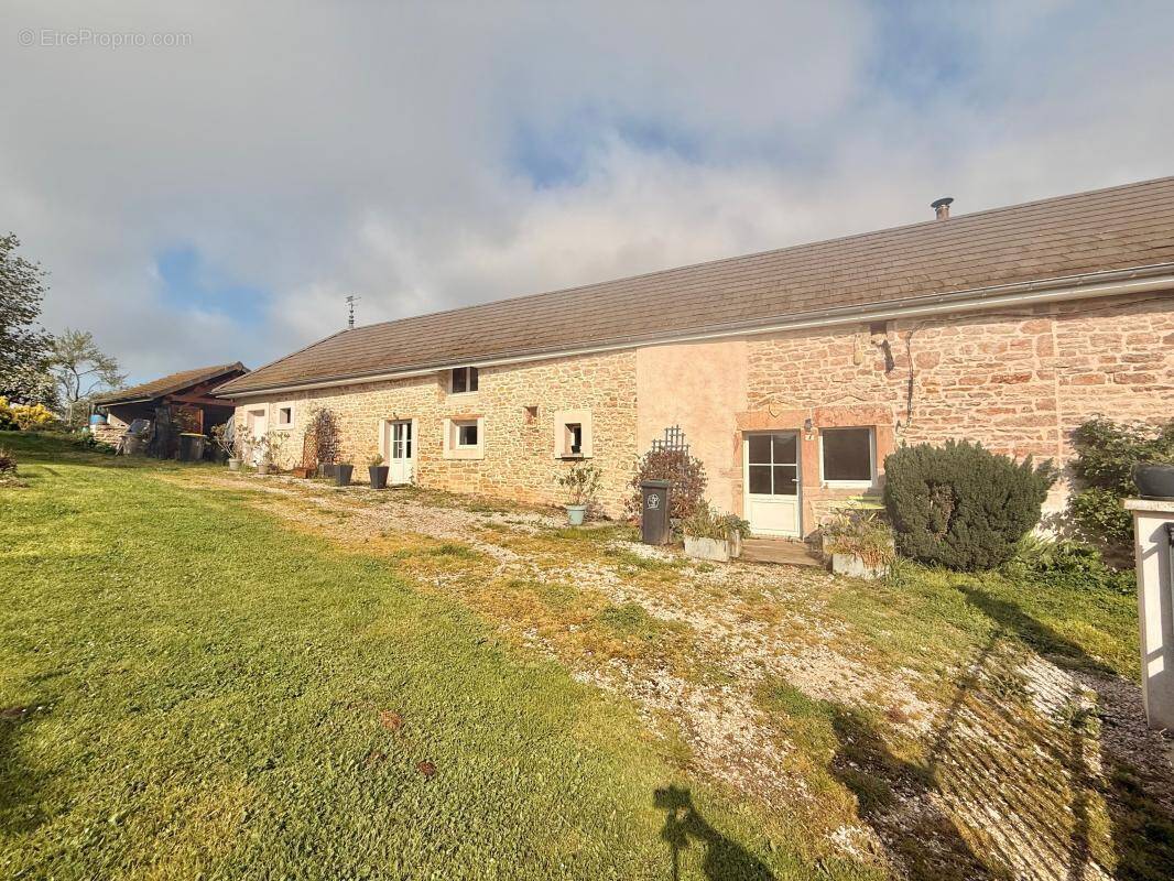 Maison à FLAGEY-LES-AUXONNE