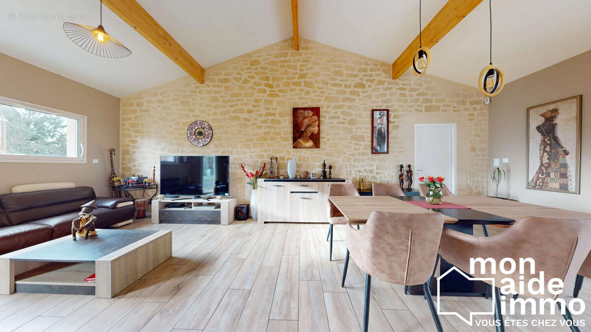 Maison à CAMBLANES-ET-MEYNAC