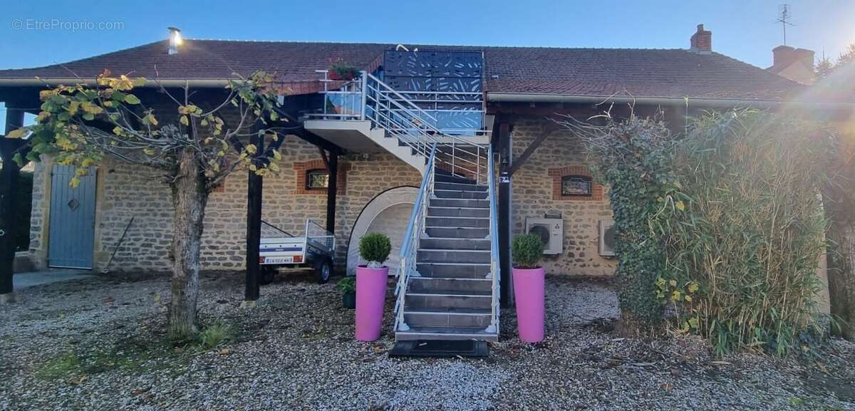 Maison à PARAY-LE-MONIAL