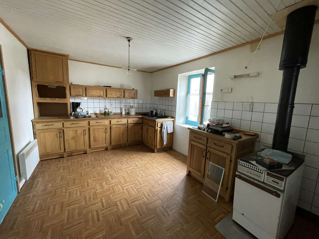 Maison à CHAMPAGNEY