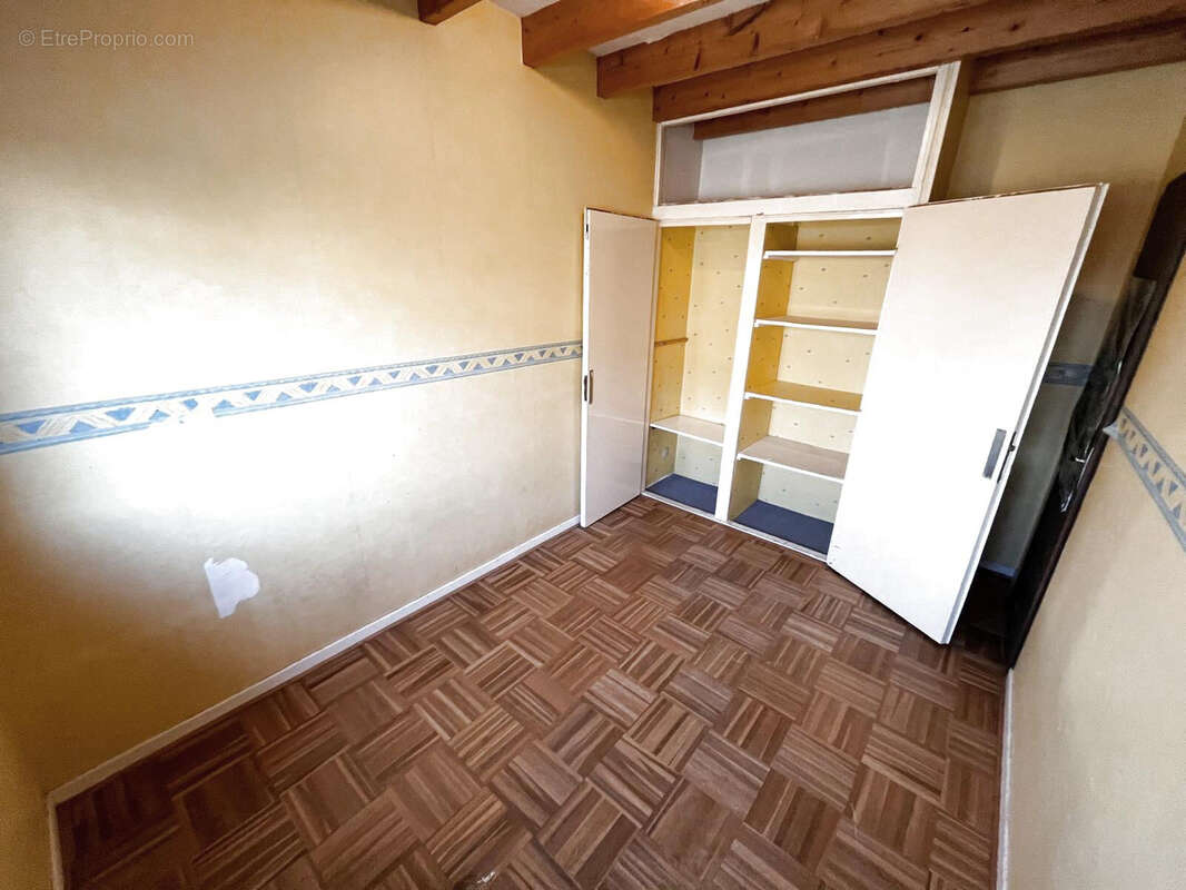 Maison à PAREMPUYRE