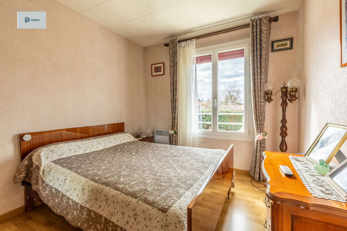 Issoire, 63500, maison 113 m2, terrain 634 m2, 3 chres, 209 800 euros FAI - photo 8