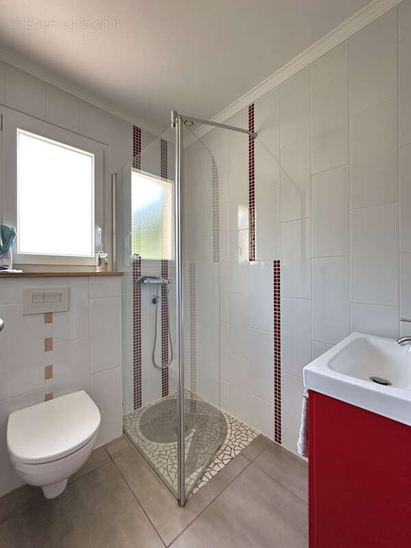 Maison 3 chambres, garage, sous-sol, terrasses - photo 17