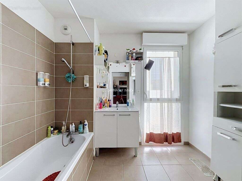 T4 de 84 m² au dernier etage a vidailhan - photo 8
