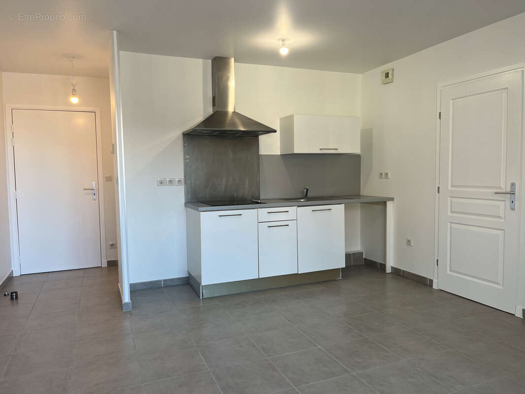 Appartement à MARSEILLE-7E