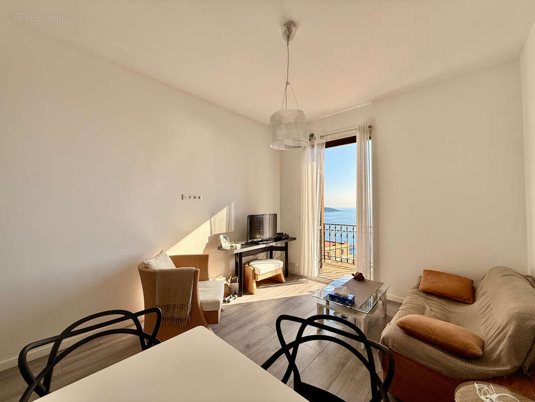 Appartement à BEAUSOLEIL