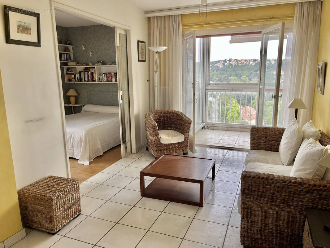 Appartement à CARRY-LE-ROUET