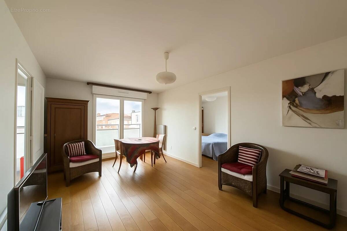 Appartement à SAINT-MAUR-DES-FOSSES