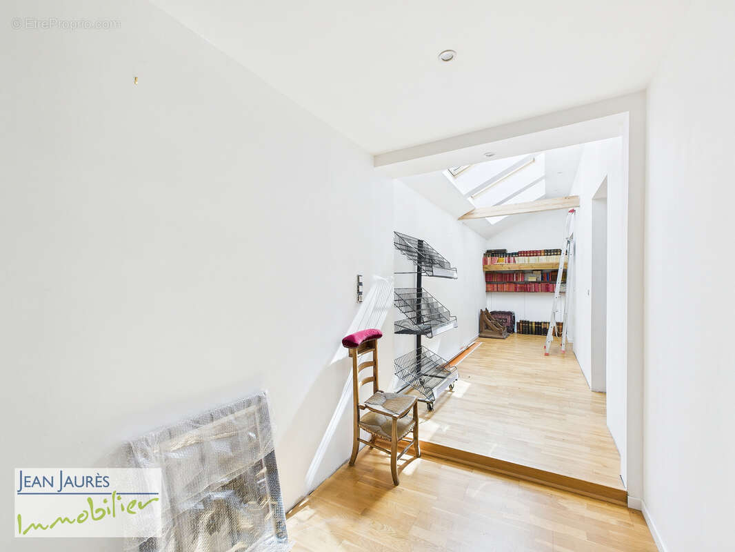 Maison à SAINTE-SAVINE