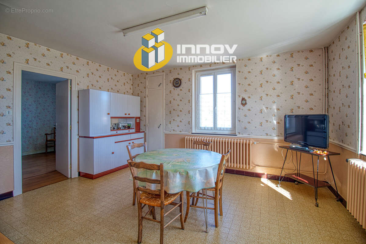 Maison à SAINT-MAURICE-EN-RIVIERE