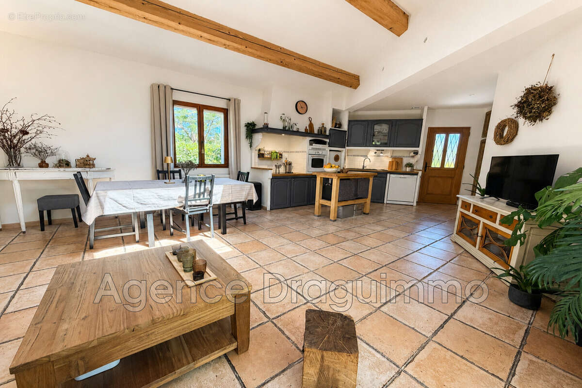 Maison à TRANS-EN-PROVENCE