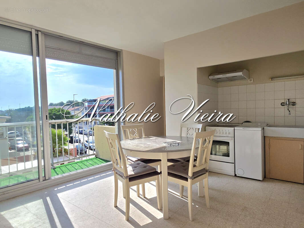 1ère ligne, t2 vue latérale mer, dernier etage - photo 5