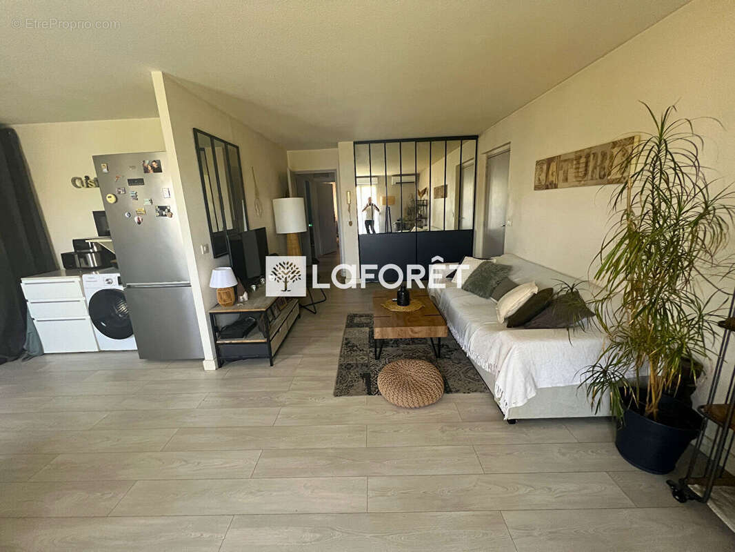 Appartement à LATTES