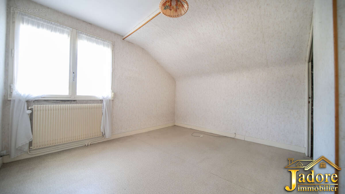 Maison à RAON-L&#039;ETAPE