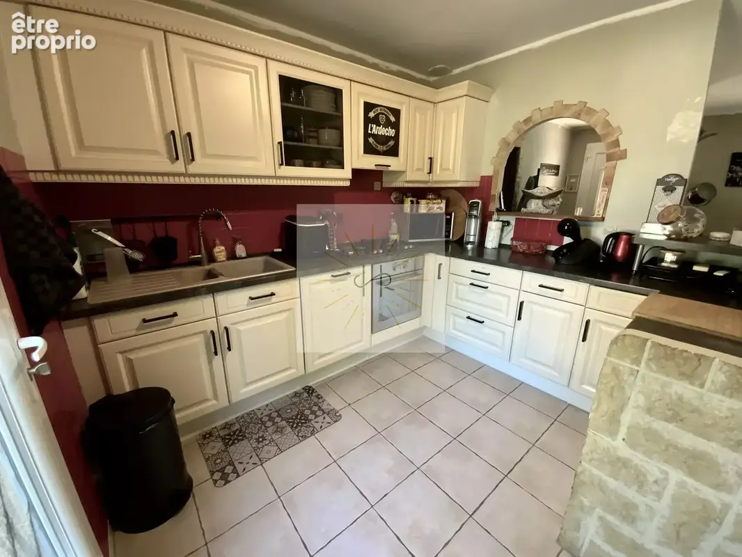 Maison 7 pièces 138 m² à vendre à Cruas (07350) - photo 8