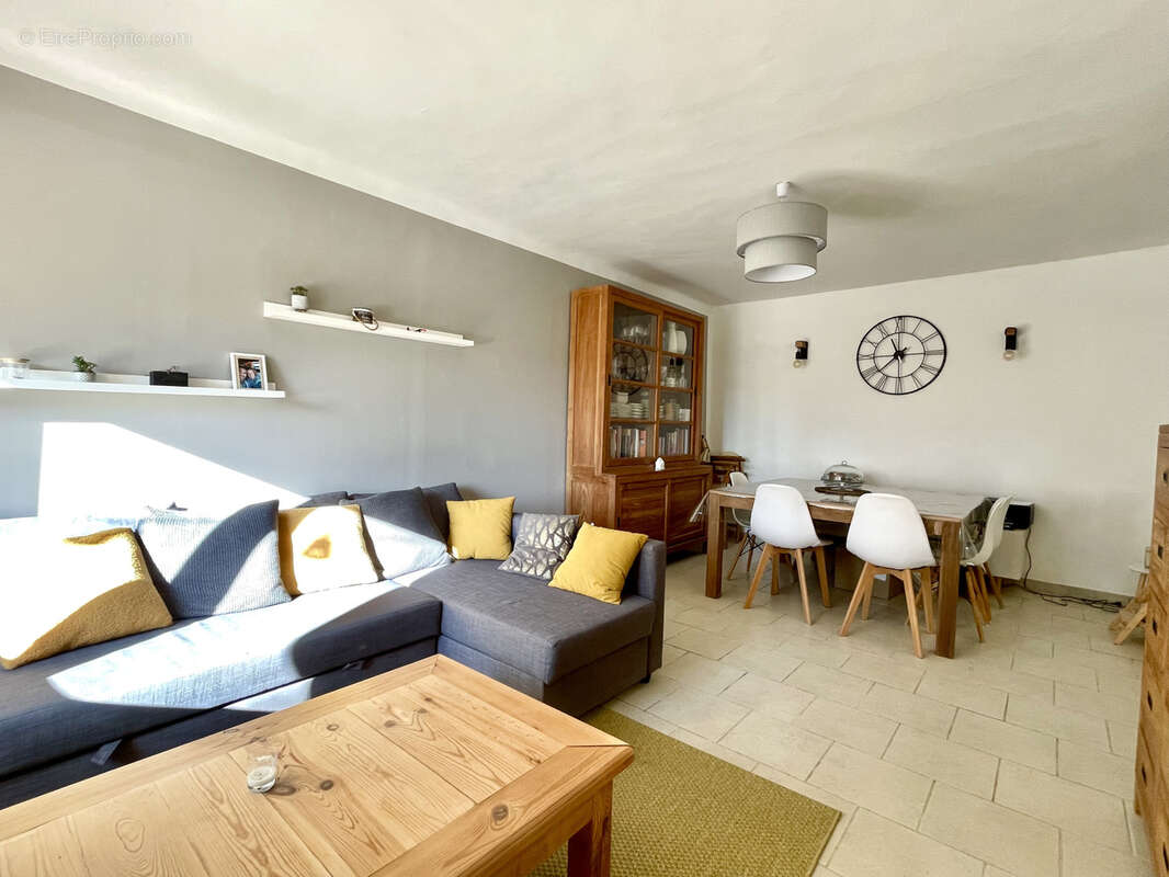 Secteur dentelle - jolie maison entierement renovee avec jardin - photo 7