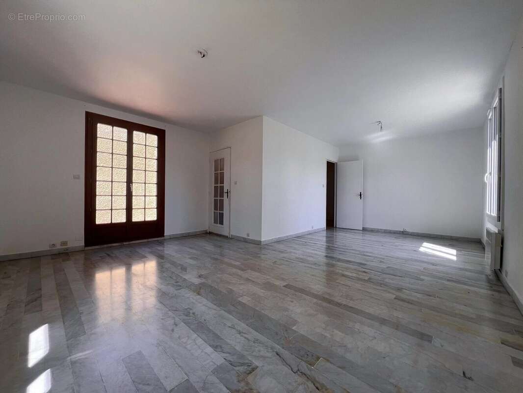 Maison t4, plain -pied, garage et jardin, secteur recherche - photo 4