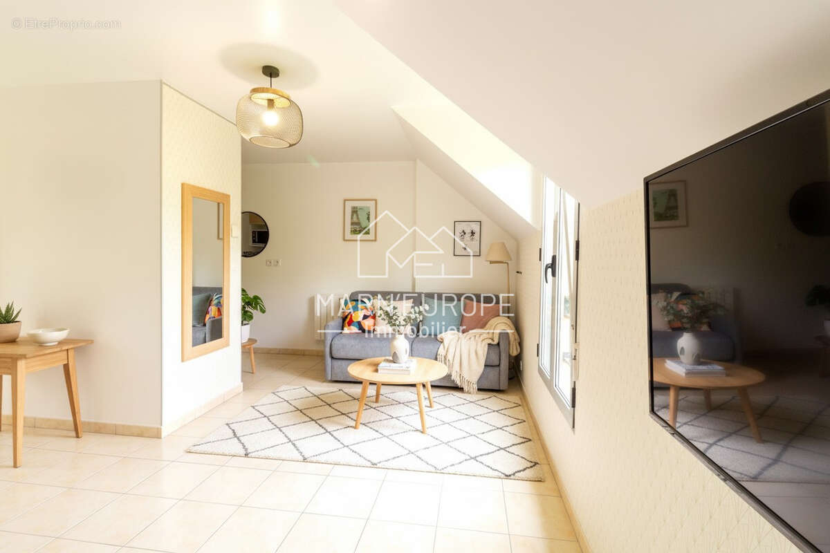 Appartement à BUSSY-SAINT-GEORGES