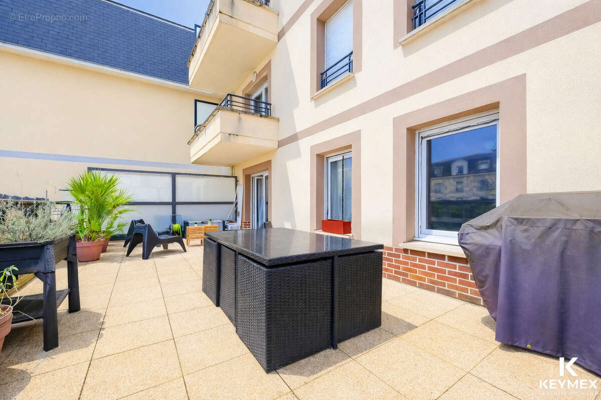 Appartement à PERSAN