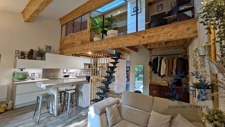 Appartement à ROUSSET