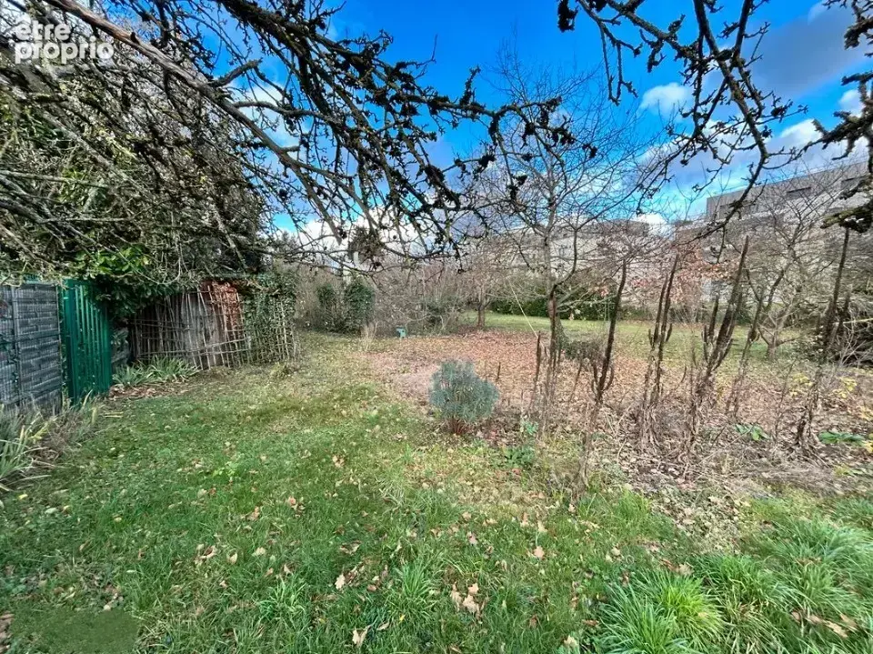 Photo Terrain à Bessancourt au prix de 239 000€