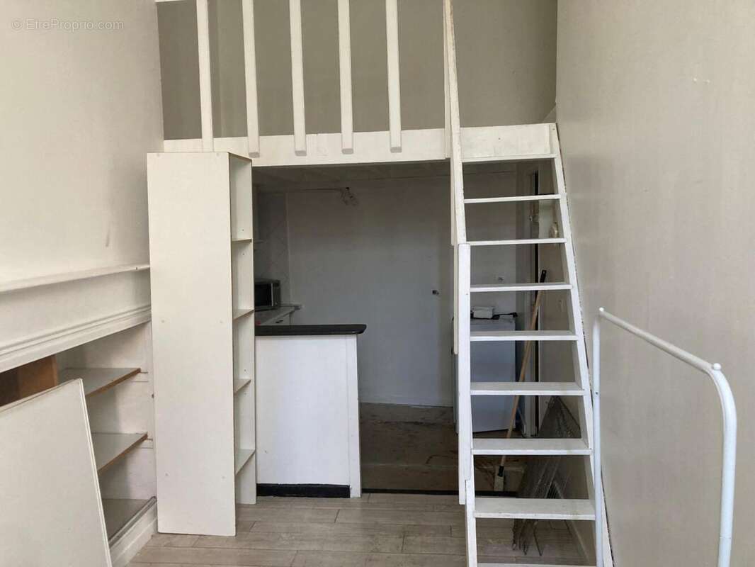 sejour et cuisine - Appartement à CAHORS