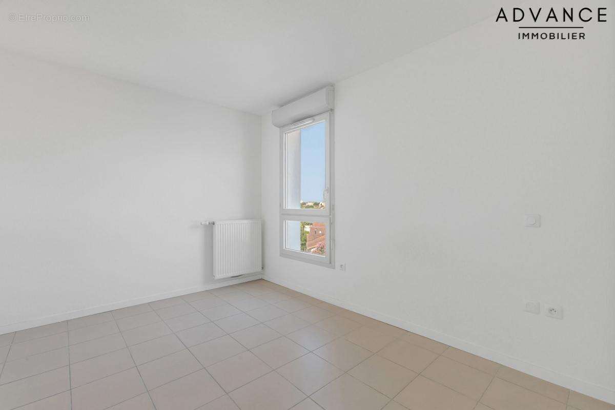 RANGUEIL - Appartement T2 avec terrasse & parking - photo 5