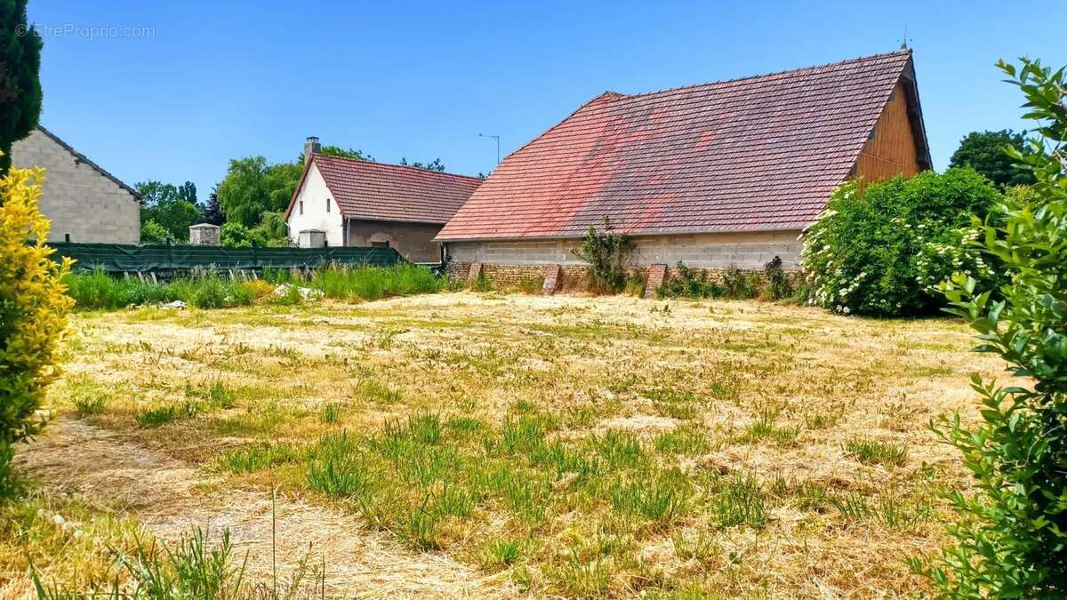Maison à LES THILLIERS-EN-VEXIN