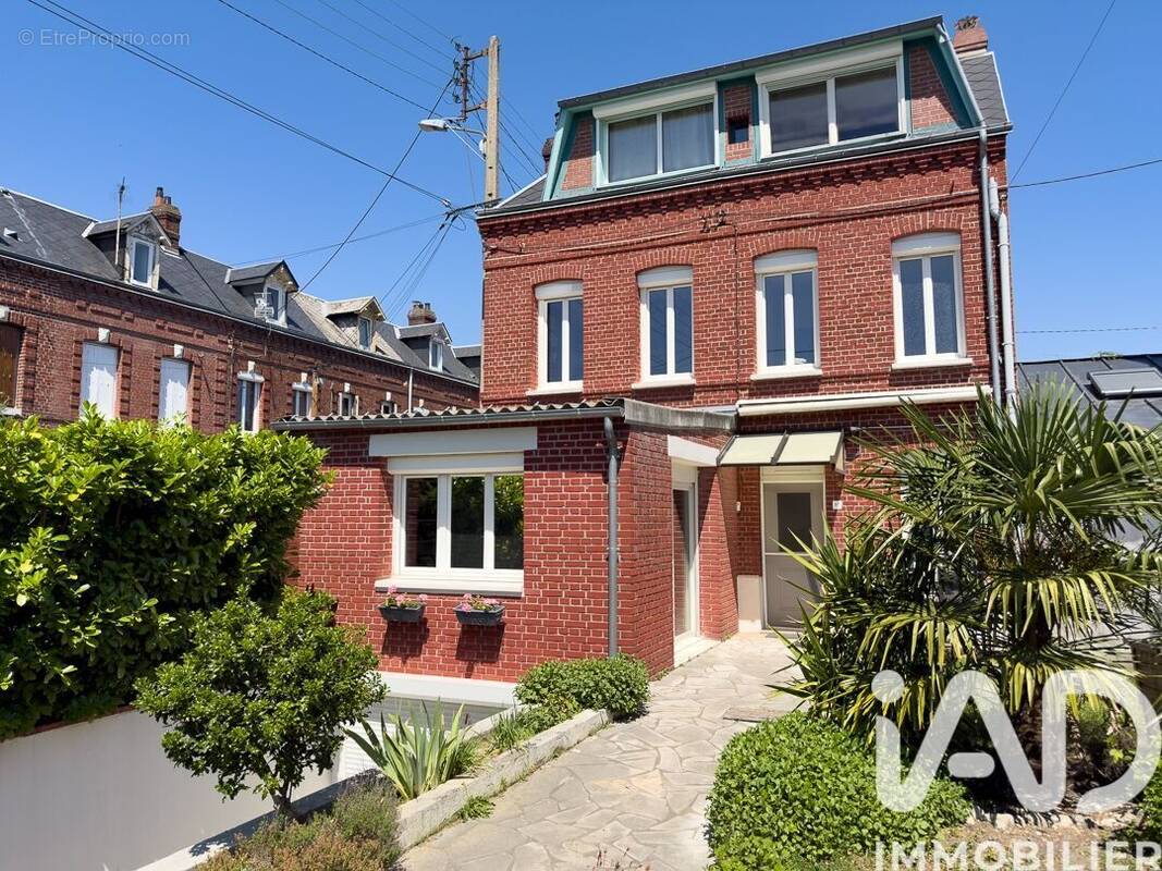 Photo 1 - Maison à LE PETIT-QUEVILLY