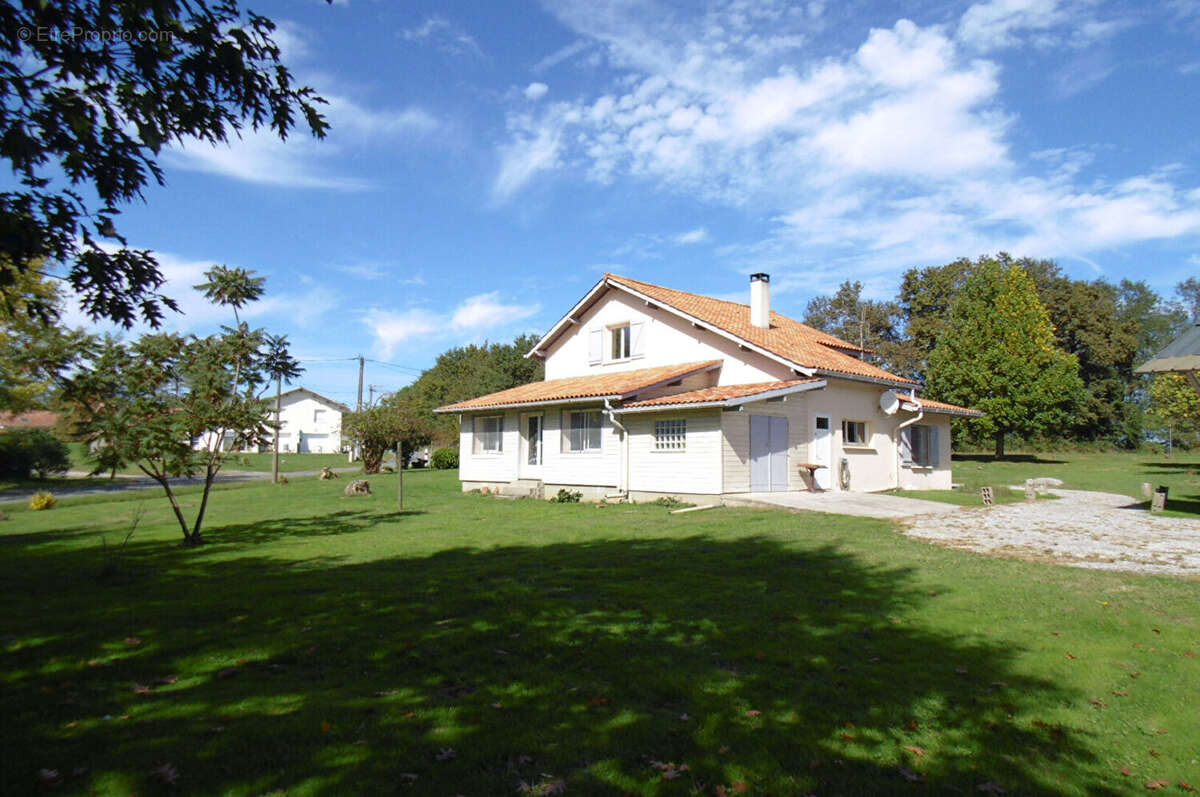 Maison à SAINT-JEAN-DE-MARSACQ
