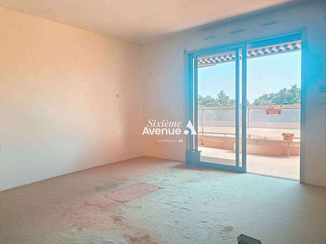 Appartement 3 pièces 62 m² - RESIDENCE SENIORS - parking en sous-sol et cave - photo 2