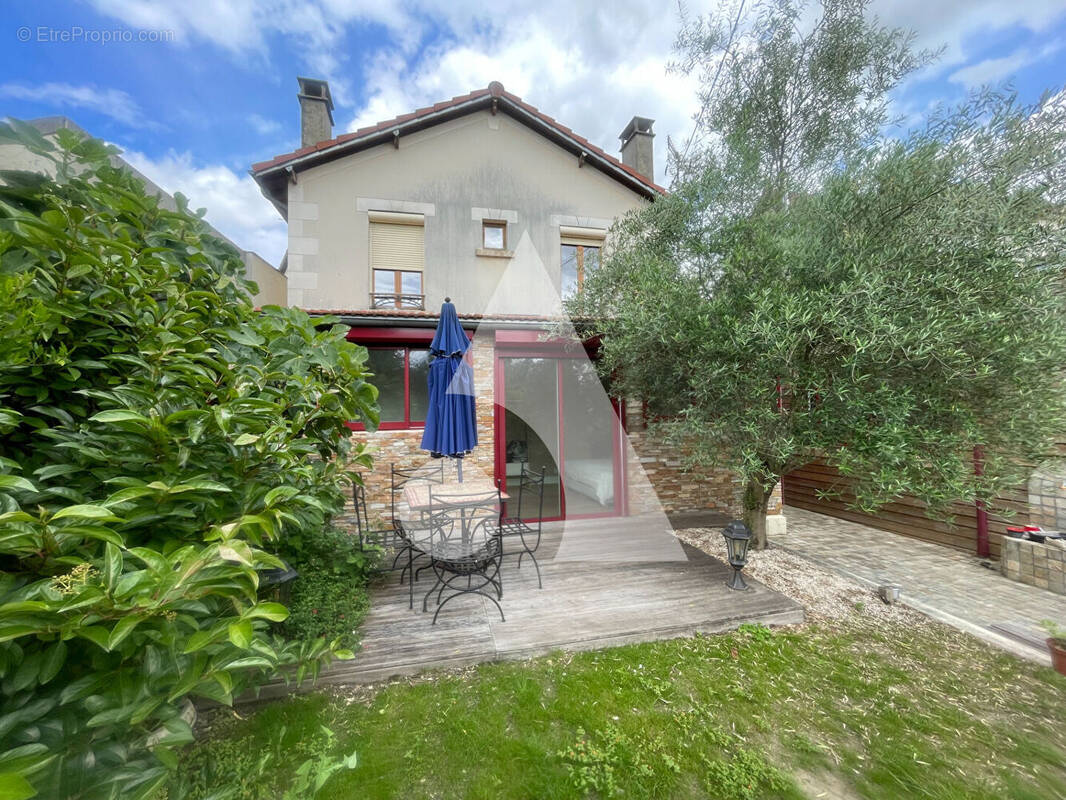 Maison à SUCY-EN-BRIE