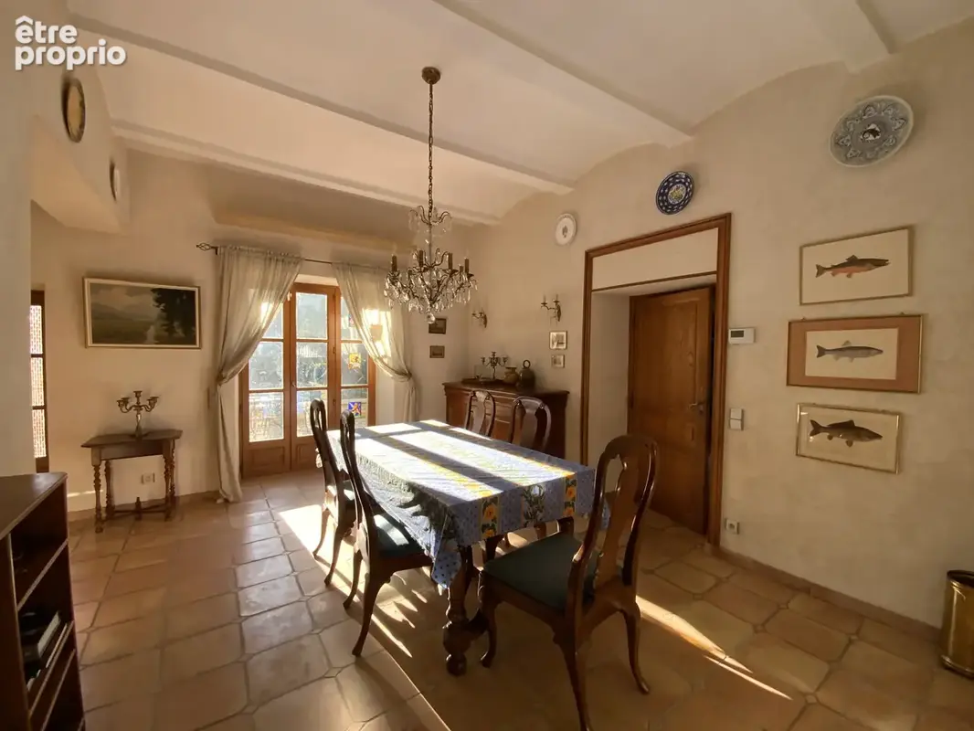 Belle maison de village en pierre avec jardin. - photo 17