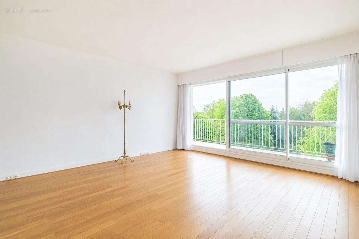 Saint-Cloud - Quartier Pasteur - 85m² - 3 chambres - Terrasse - photo 4