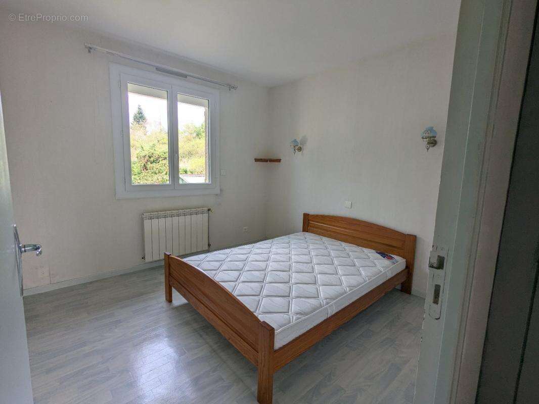 Maison à LISSAC-ET-MOURET