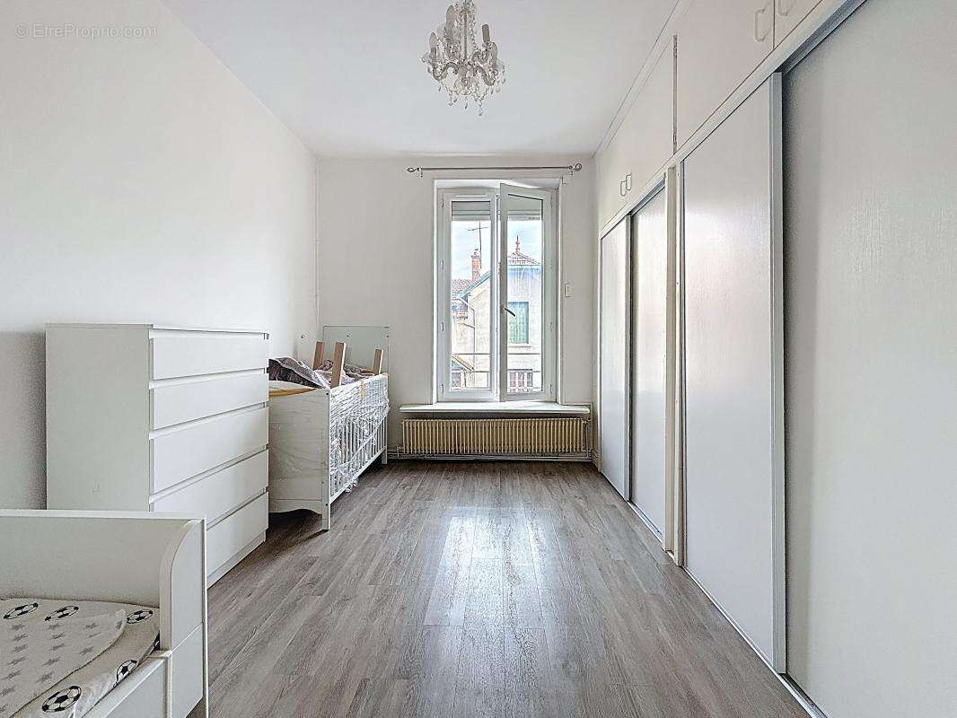 Appartement à LYON-3E