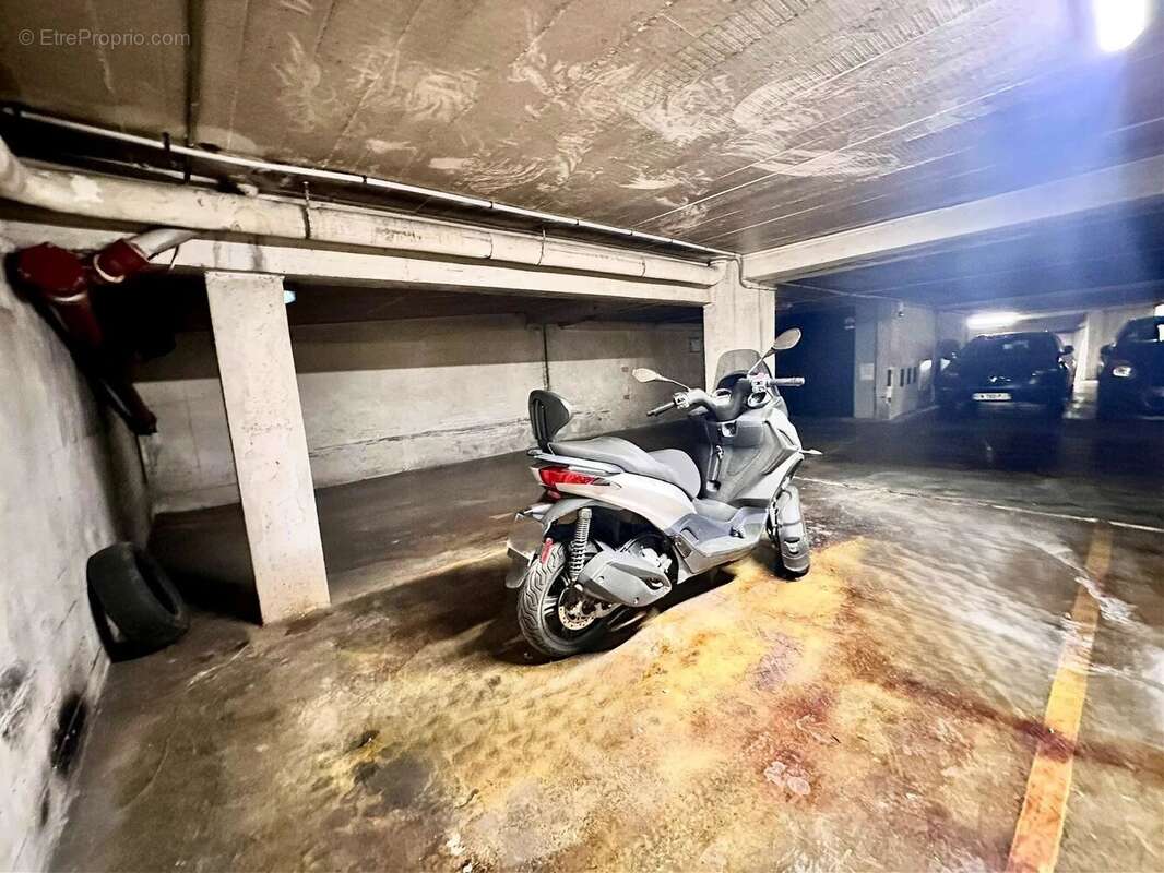 Parking à NICE