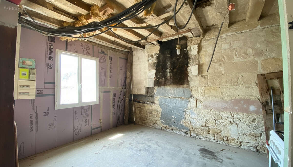 Maison ancienne 4 pièces au charme atypique en cœur de ville - photo 4