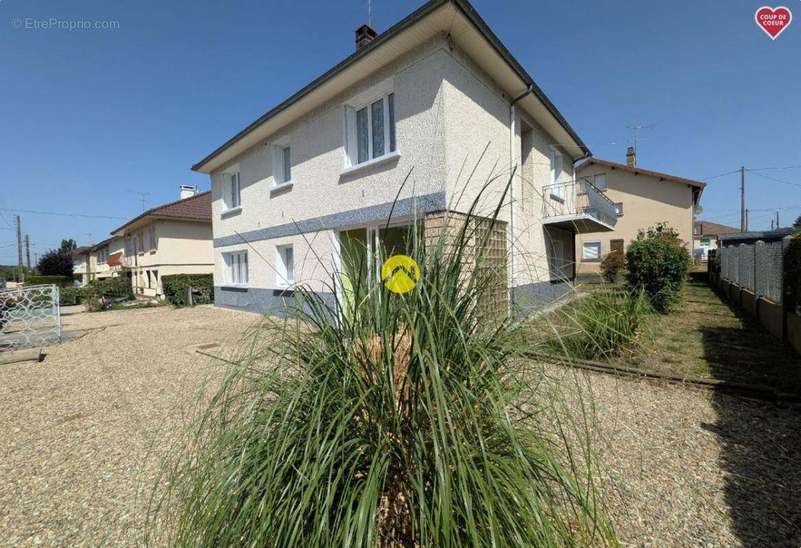 Maison à COMMENTRY