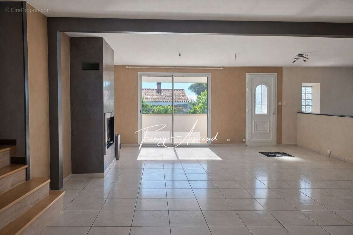 Maison à ESNANDES