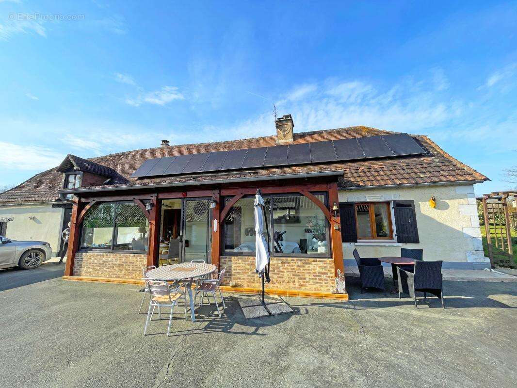 Maison à SAINT-GEYRAC