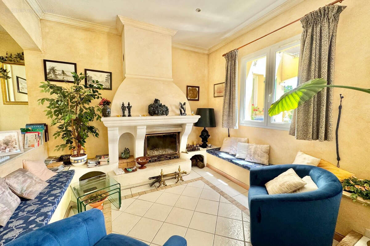Maison à FAYENCE
