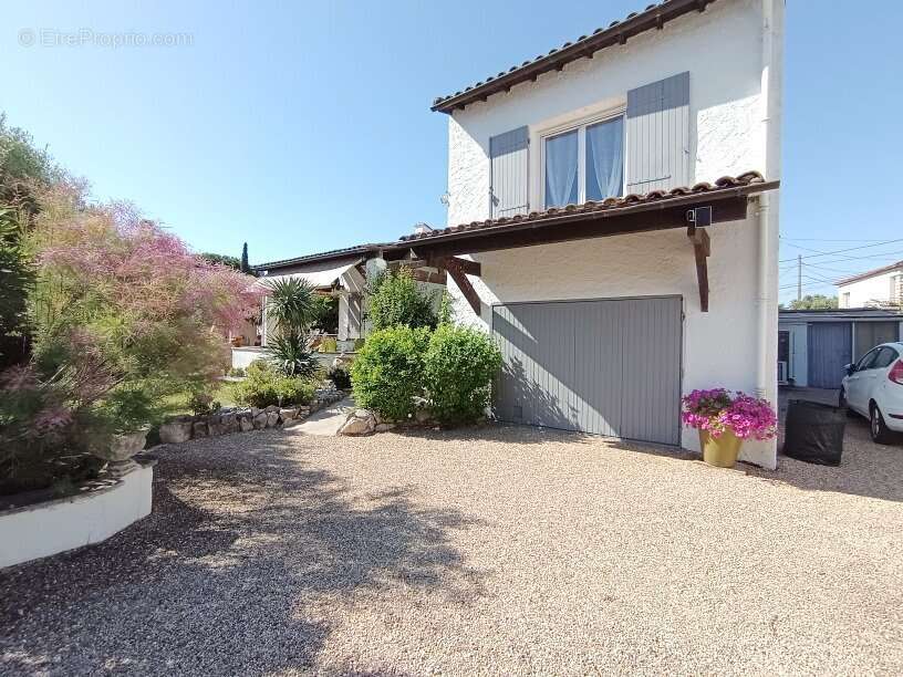 Maison 116 m² à Beaucaire  - photo 12